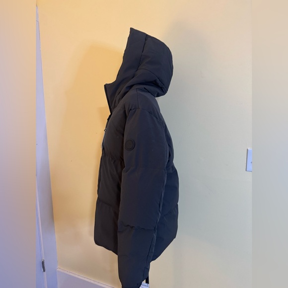 NWT Noize Stacy Short Length Puffer in Charcoal
Size Large - Picture 8 of 11